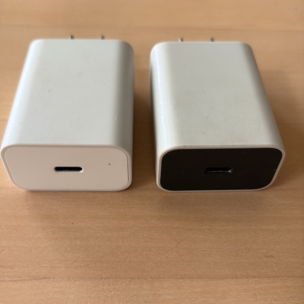 White USB -C (1/18)- (1/5) Watt Power Adapters - Picture 6 of 7
